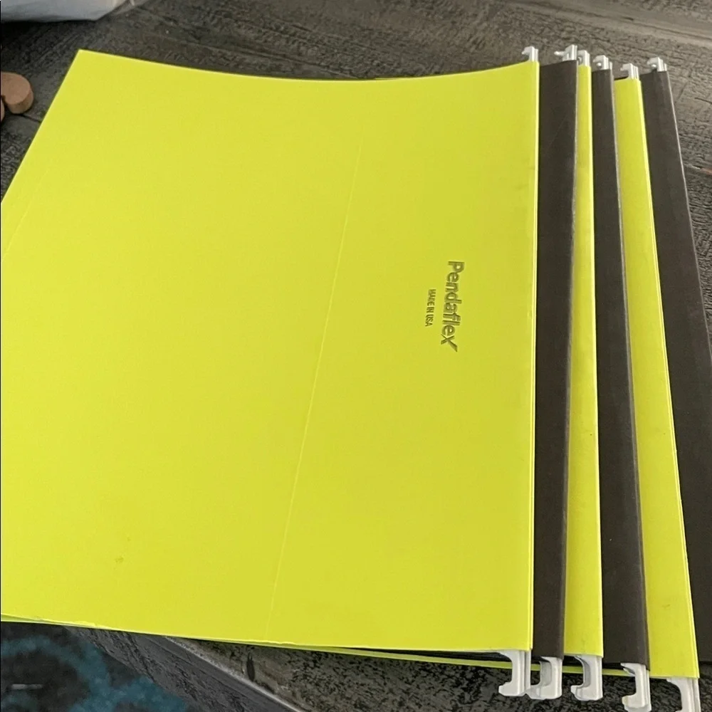 Multicolor Hanging File Folders, 6 letter size hanging & 12 file folders New